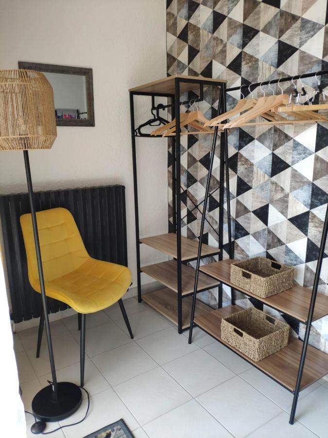La Tourelle Suite Cosy Entre Vignoble Aixois Et Luberon Le Puy-Sainte-Réparade Exteriér fotografie