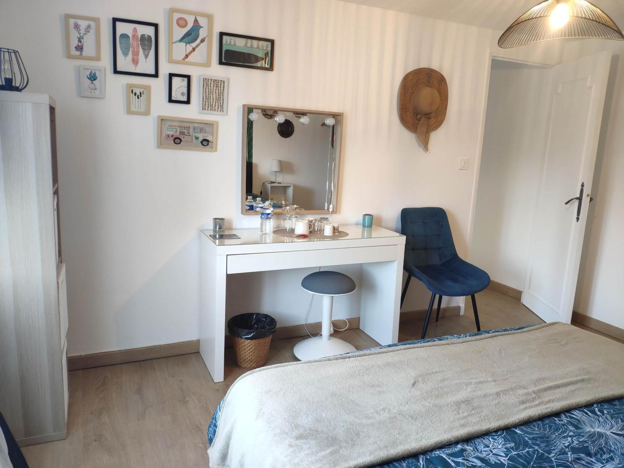 La Tourelle Suite Cosy Entre Vignoble Aixois Et Luberon Le Puy-Sainte-Réparade Exteriér fotografie